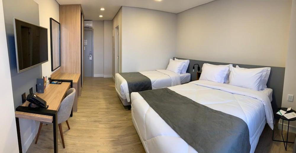 Hotel Laghetto Estacao เบงโต กองซัลเวส ภายนอก รูปภาพ