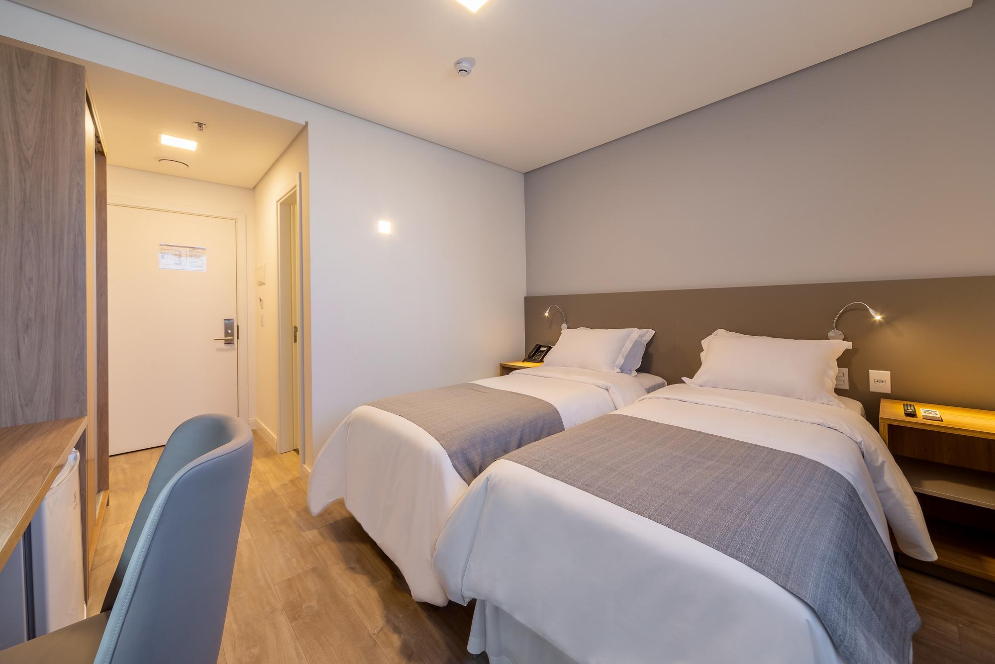Hotel Laghetto Estacao เบงโต กองซัลเวส ภายนอก รูปภาพ