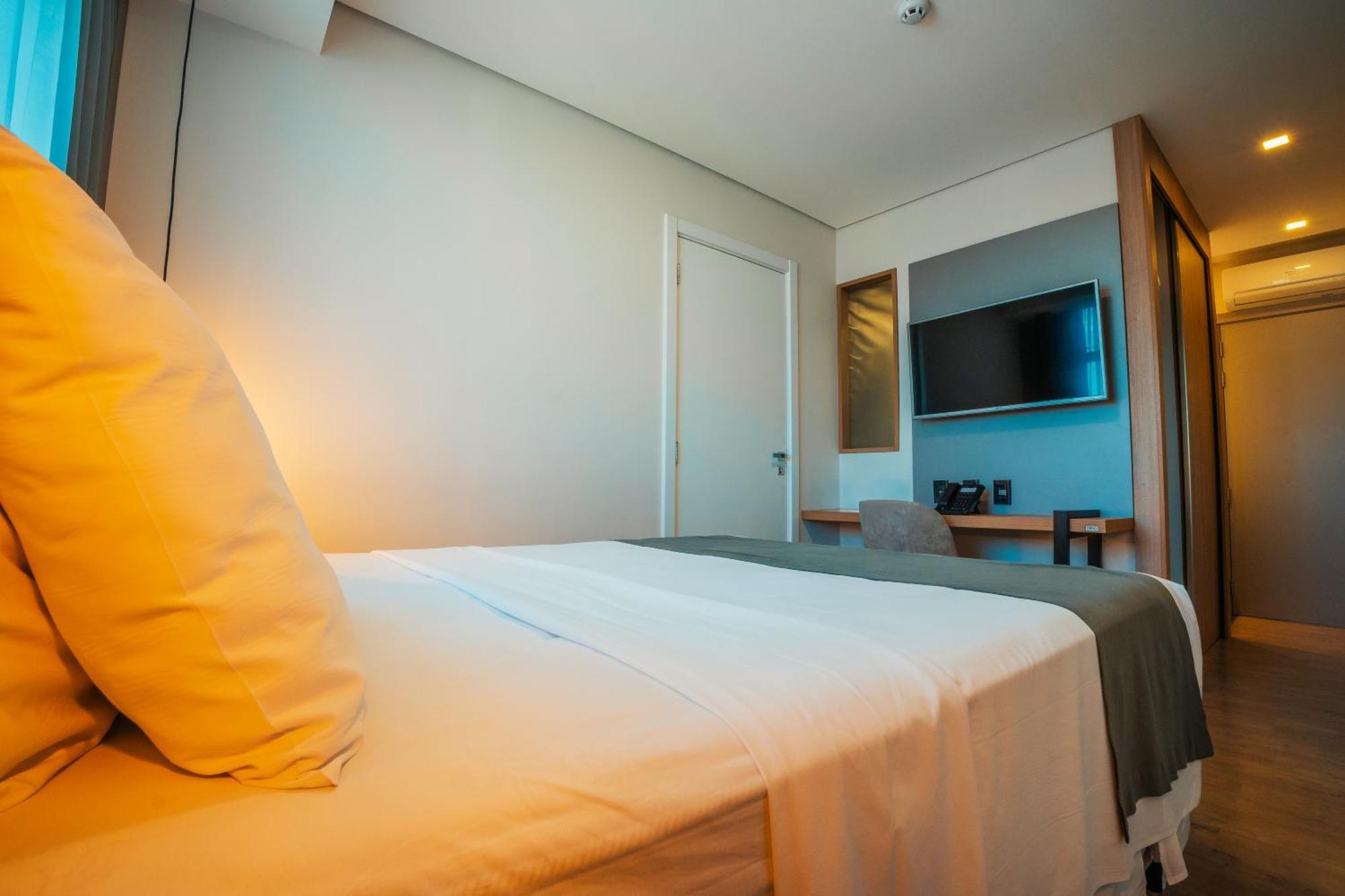Hotel Laghetto Estacao เบงโต กองซัลเวส ภายนอก รูปภาพ